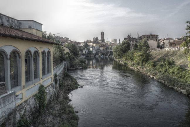 977607_10201132482387802_1824137595_o